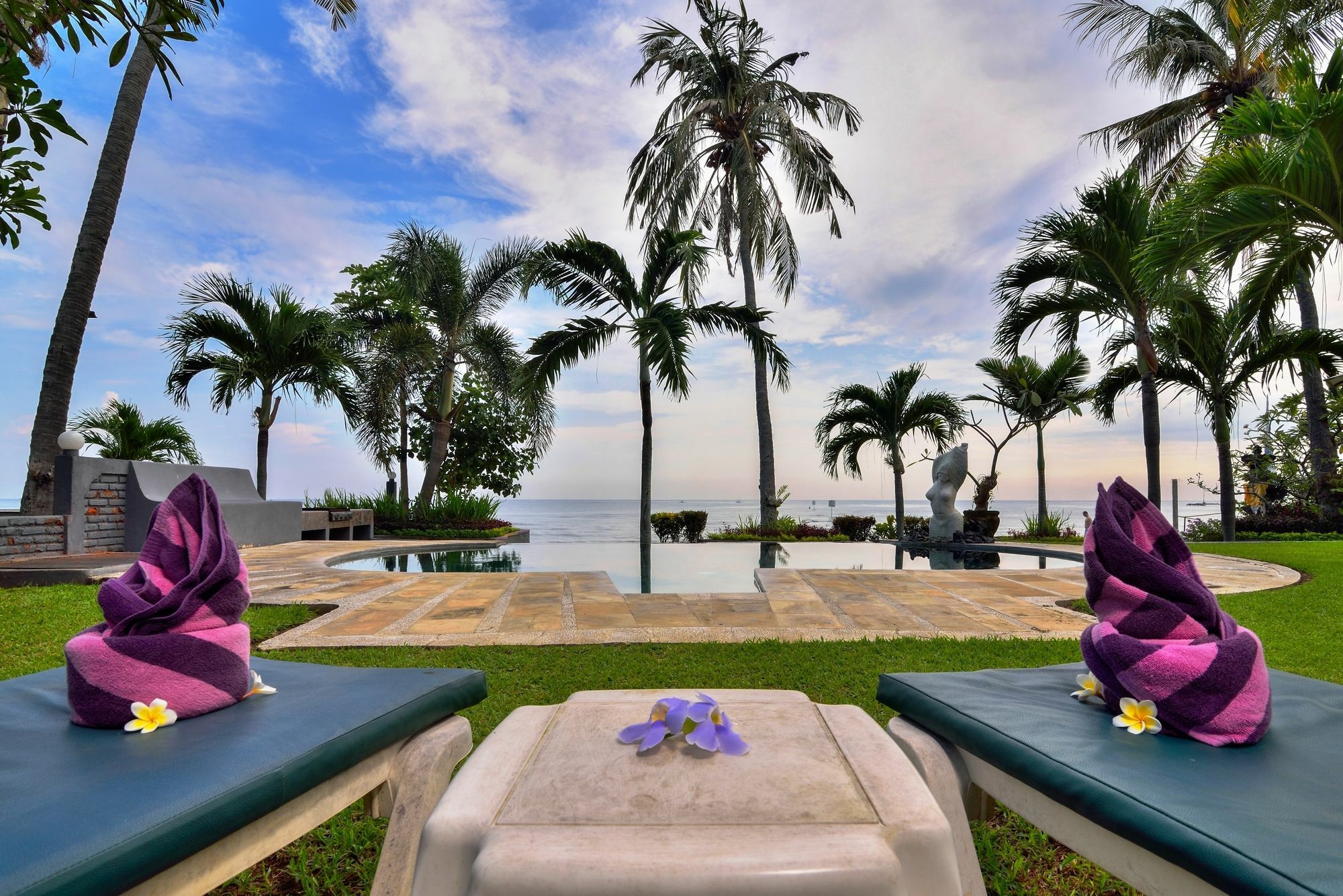 Dolphin Beach Bali Lovina Eksteriør billede