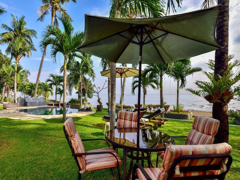 Dolphin Beach Bali Lovina Eksteriør billede